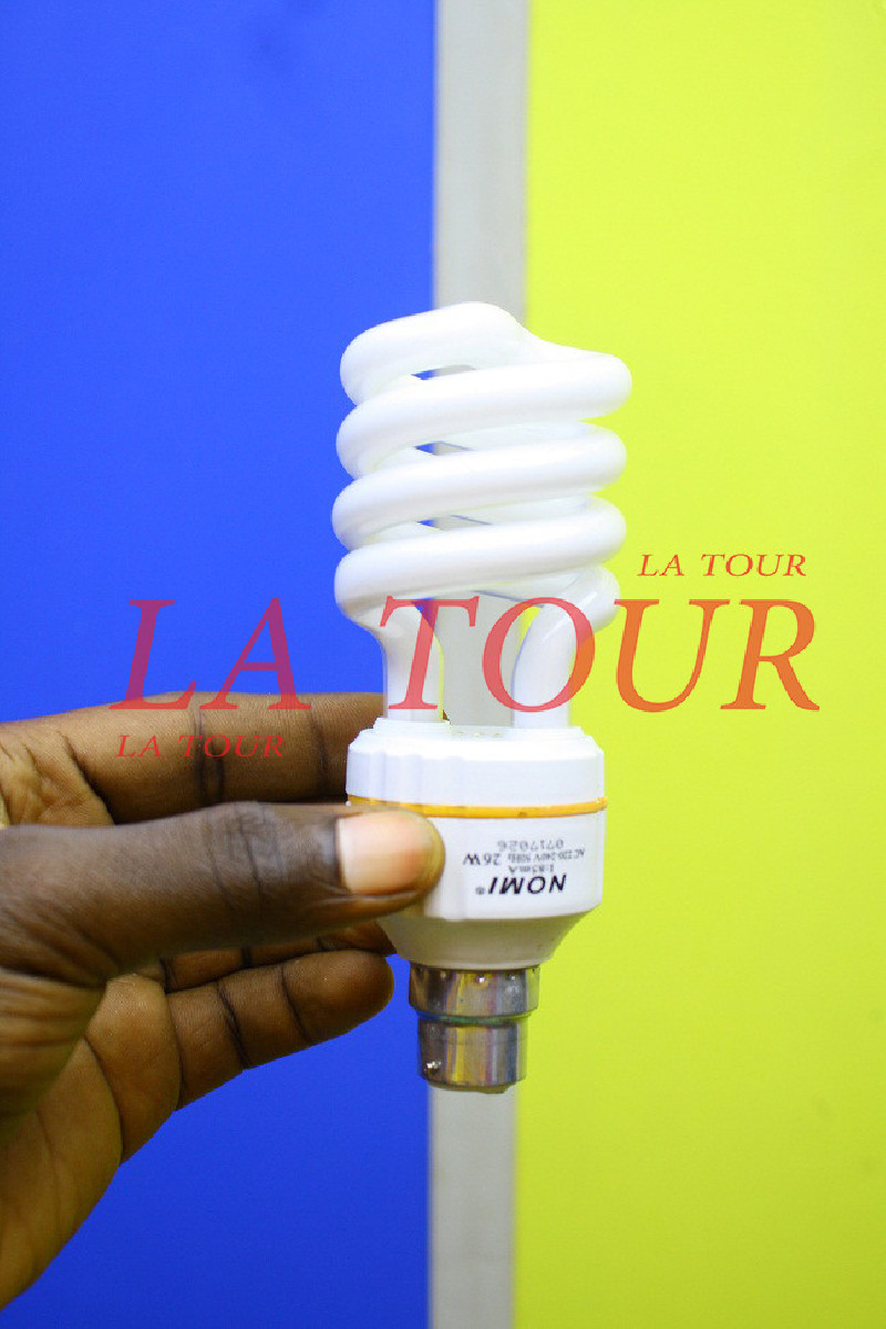 AMPOULE ECONOMIQUE A 26W NOMI LUMIERE BLANCHE