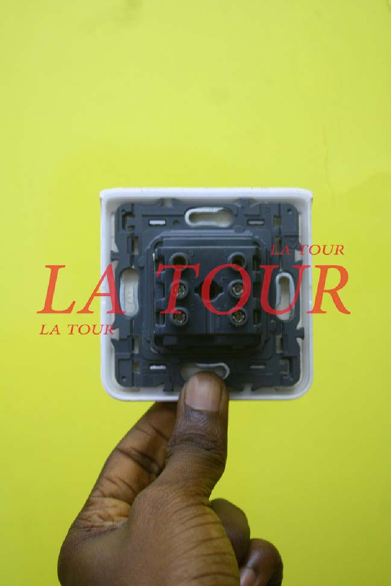 069521L- LEGRAND - Permutateur étanche gris Plexo - 10AX