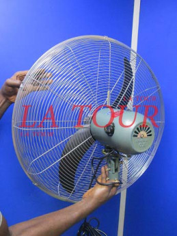 Ventilateur de cou portable – Gadget Benin 🇧🇯