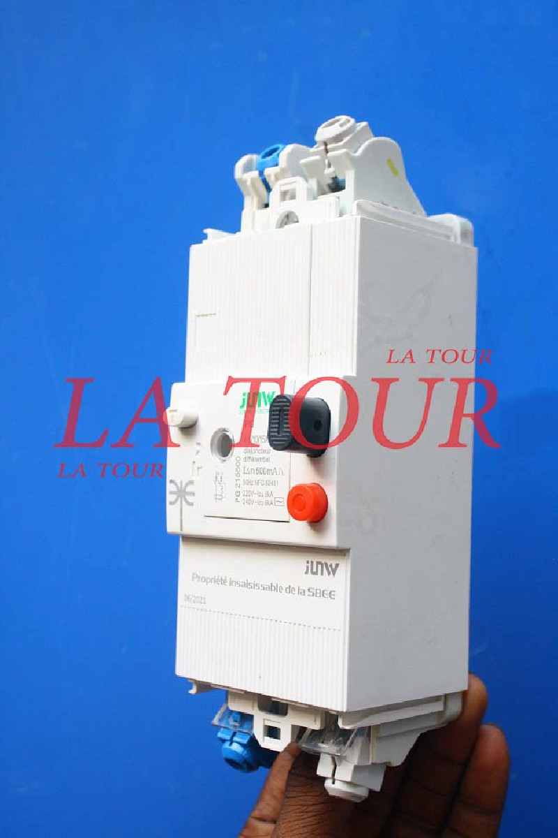 Disjoncteur de branchement DB90 2P 15-45A DIFF 500MA Schneider 13100